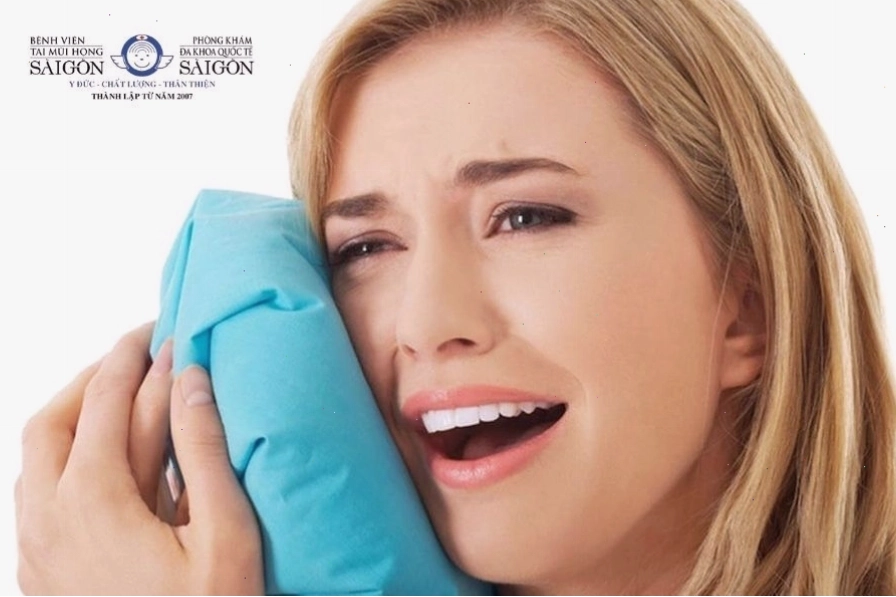 Chườm lạnh giúp giảm đau nhức răng hiệu quả