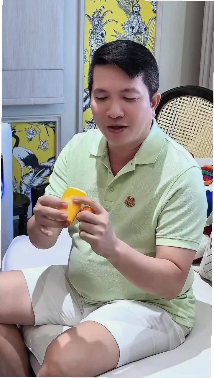Cuộc sống nhiều tai tiếng của vợ chồng Đoàn Di Băng