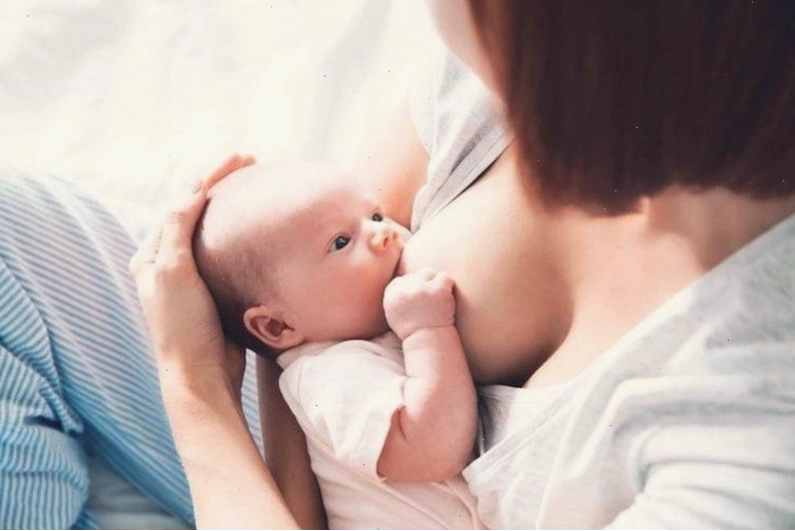 Giữ ấm cho bé khi ngủ để tránh ho tái phát