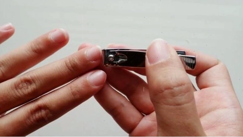 Giữ móng tay móng chân sạch sẽ giúp ngăn ngừa hắc lào