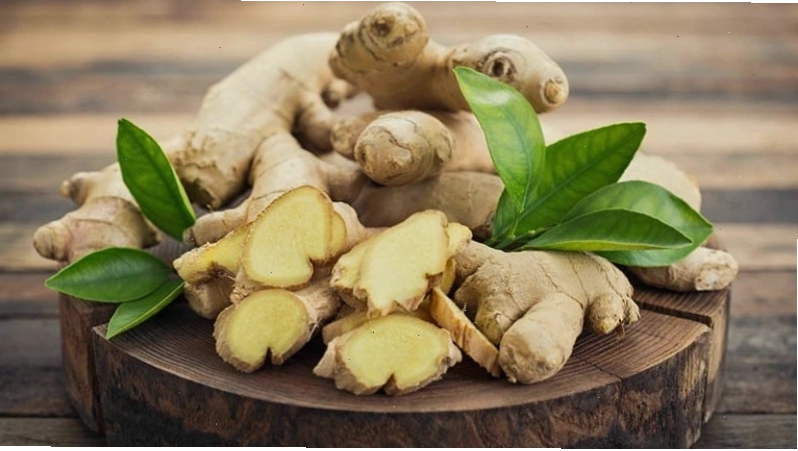 Gừng tươi giúp làm ấm bụng và giảm đầy hơi hiệu quả