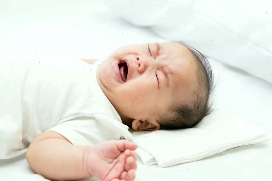 Khi bé khóc đêm, mẹ hãy đợi 2 phút rồi nhẹ nhàng dỗ