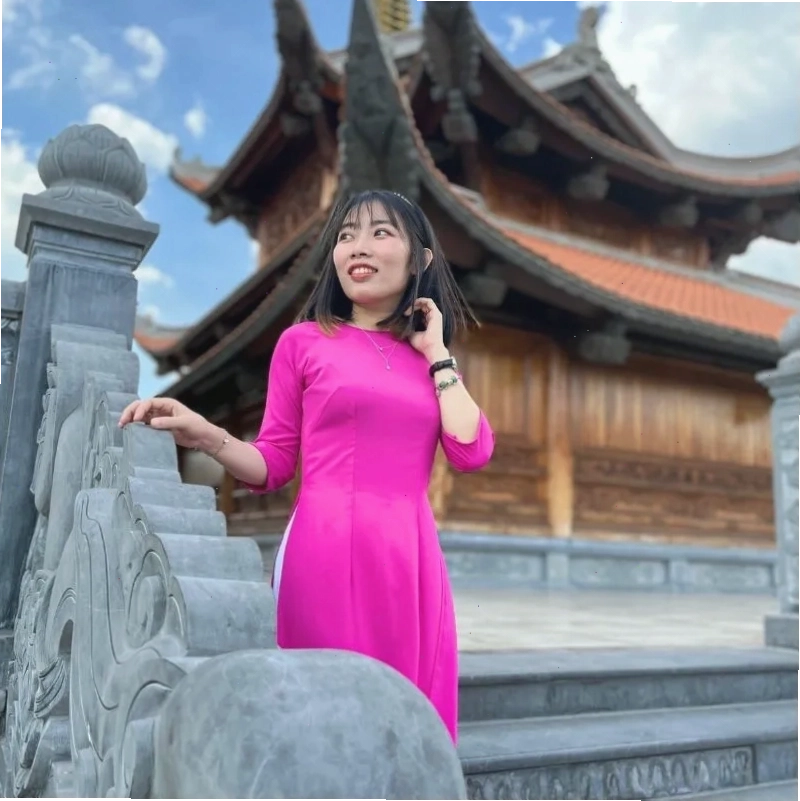 Nhà thơ Kim Hương chia sẻ về thơ hiện đại