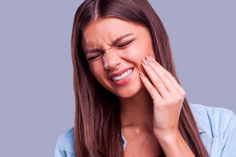 Nhức răng là triệu chứng thường gặp của các bệnh lý răng miệng
