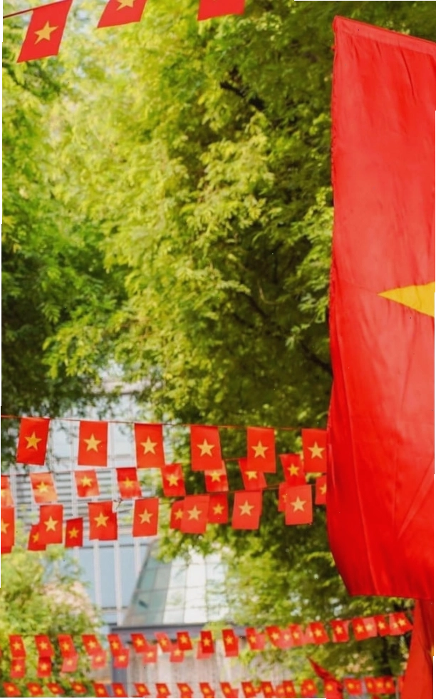 Những bài thơ hay về Tổ quốc Việt Nam giàu cảm xúc và ý nghĩa