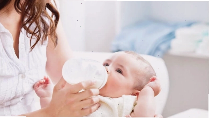 Sữa và các sản phẩm từ sữa cung cấp canxi cho bé