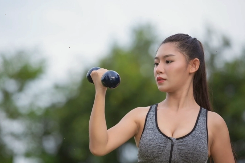 Tập luyện phục hồi chức năng giúp tăng cường sức khỏe xương khớp