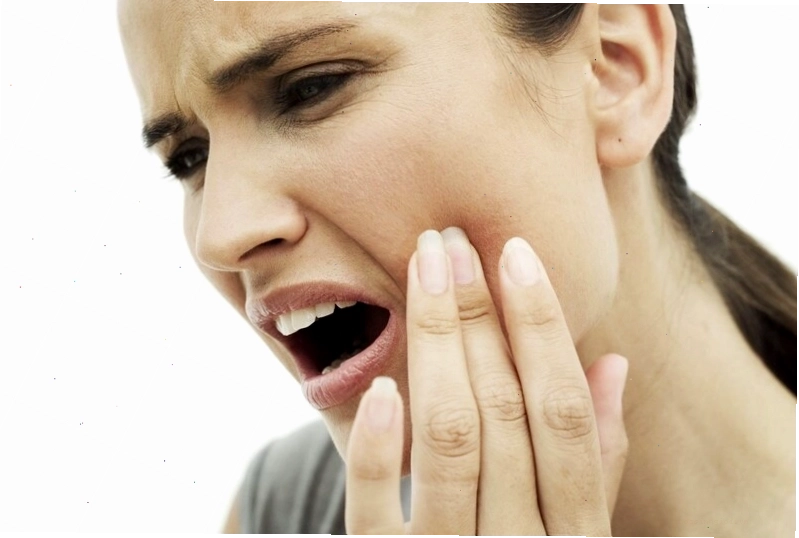 Thay đổi nội tiết tố là nguyên nhân phổ biến gây đau răng ở phụ nữ sau sinh