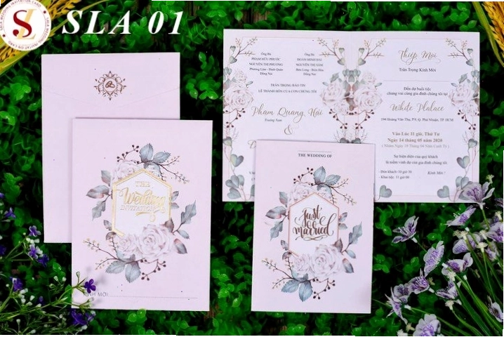 Thiệp cưới màu hồng SLA01