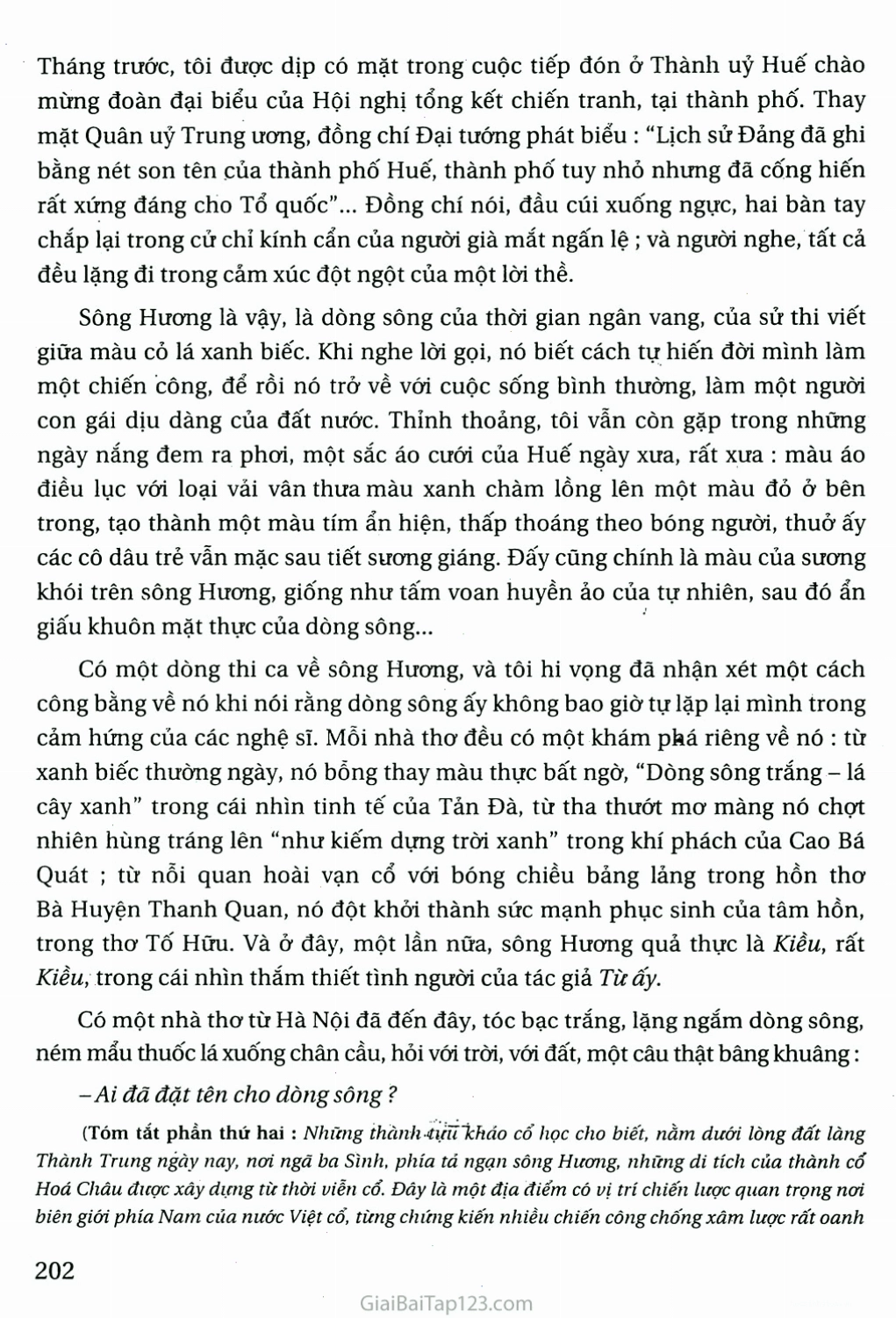 Toàn cảnh sông Hương và thành phố Huế nhìn từ trên cao