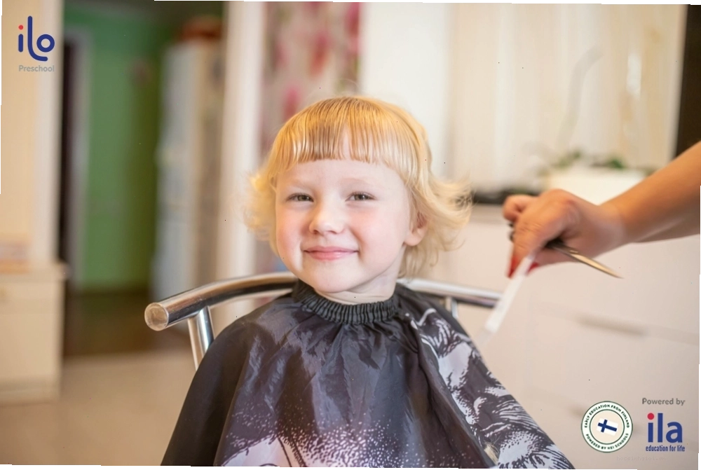 Tóc ngắn xoăn mái ngố cho bé gái 5 tuổi đáng yêu và tinh nghịch