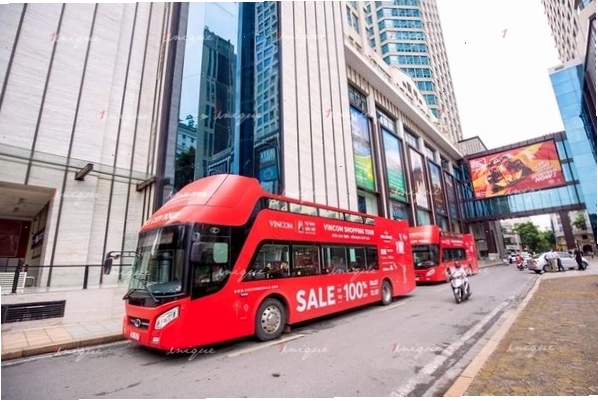 Xe buýt hai tầng được trang trí bắt mắt cho chiến dịch roadshow
