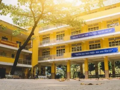 Mái trường trong thơ - Nơi lưu giữ ký ức tuổi học trò