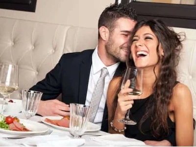 Khi Mới Quen Bạn Gái Nên Hỏi Câu Gì Để Tạo Ấn Tượng Sâu Sắc?