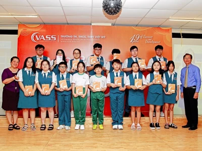 Tuổi teen là gì? Khám phá giai đoạn phát triển quan trọng của mỗi người